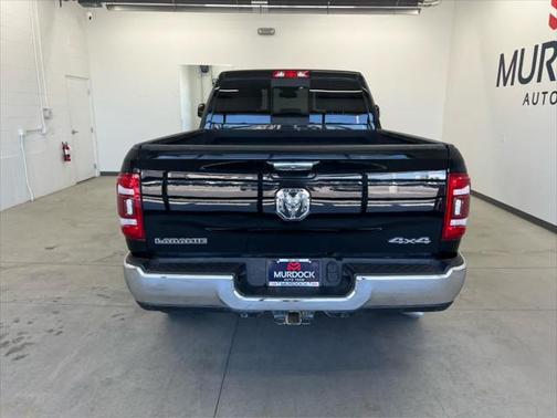 2020 RAM 2500 Laramie Crew Cab 4X4 6'4' Box