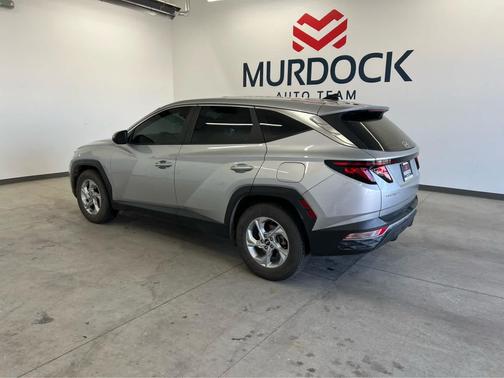 2022 Hyundai TUCSON SE