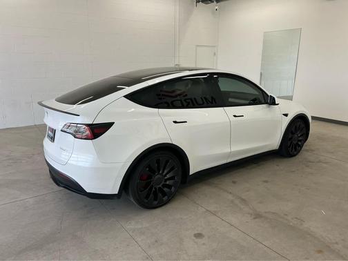 2022 Tesla Model Y Performance Dual Motor All-Wheel Drive