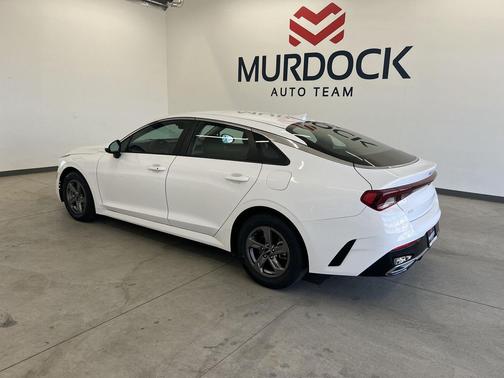Glacial White Pearl 2023 Kia K5 LXS