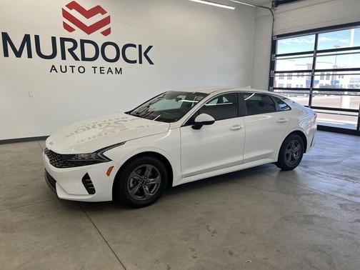 Glacial White Pearl 2023 Kia K5 LXS