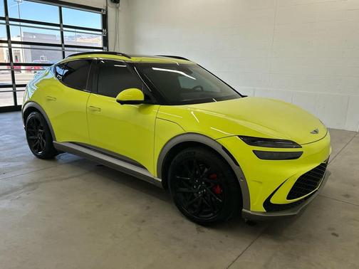 2023 Genesis GV60 Advanced AWD