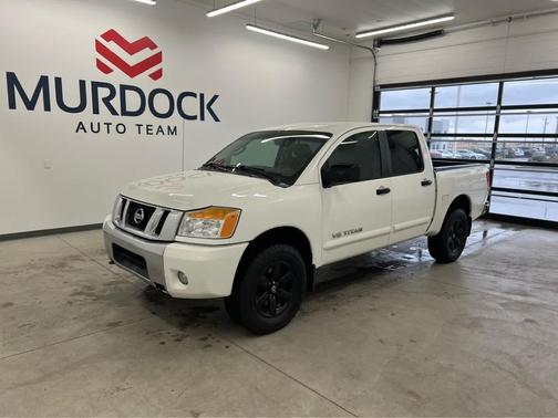 2012 Nissan Titan SV