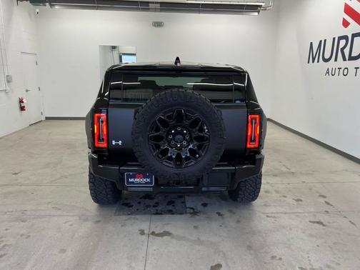 2024 GMC HUMMER EV SUV 2X