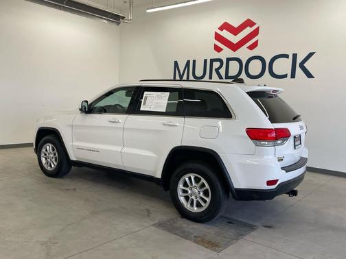 Bright White Clearcoat 2015 Jeep Grand Cherokee Laredo