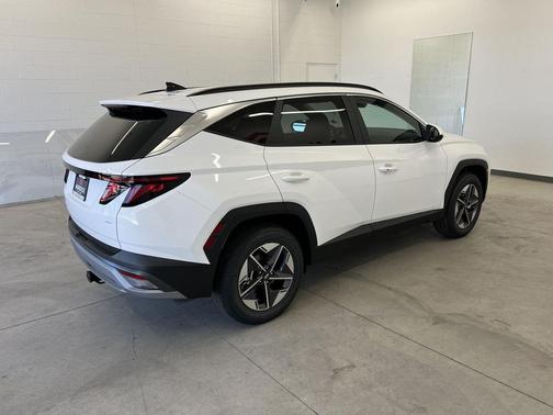 Serenity White Pearl 2026 Hyundai TUCSON SEL