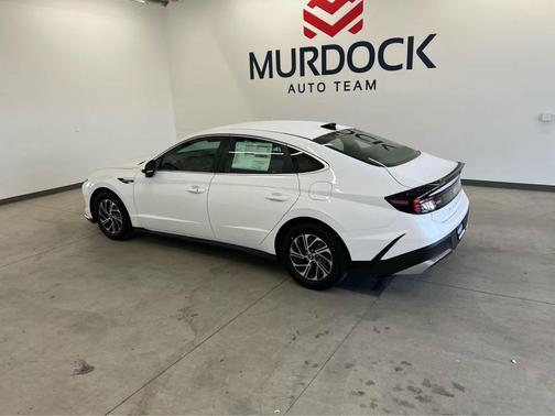 Serenity White 2026 Hyundai SONATA Hybrid Base