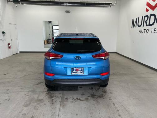 2016 Hyundai TUCSON SE
