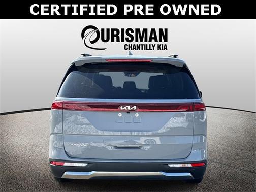 2024 Kia Carnival SX