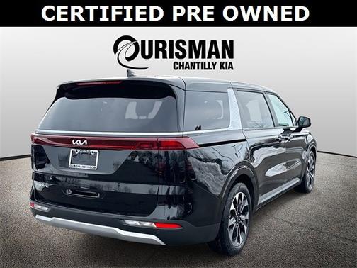 2024 Kia Carnival EX