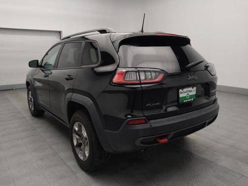 Diamond Black Crystal Pearlcoat 2019 Jeep Cherokee Trailhawk
