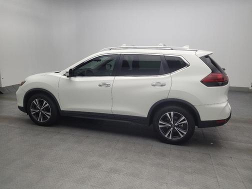 White 2020 Nissan Rogue SV