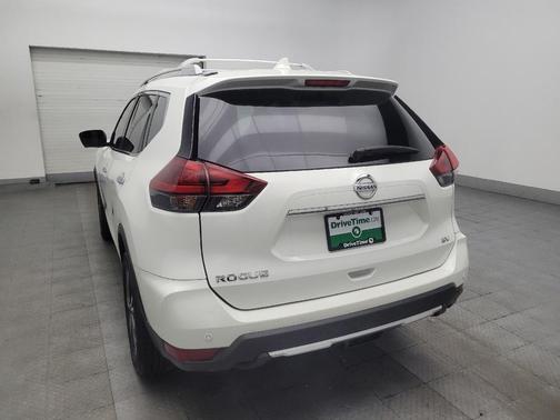 White 2020 Nissan Rogue SV