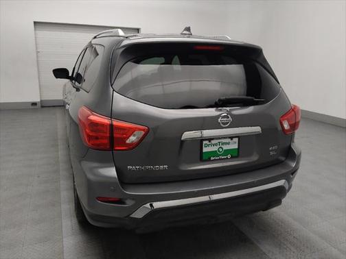 2019 Nissan Pathfinder SL