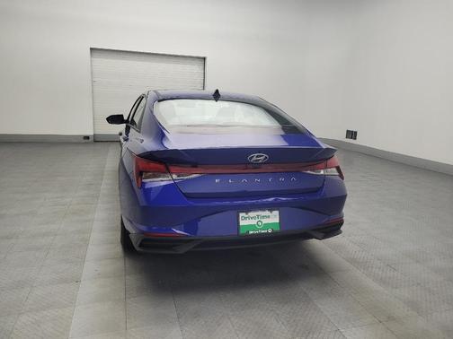 2021 Hyundai ELANTRA SE
