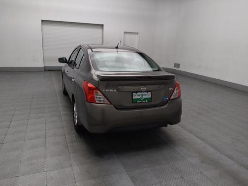 2015 Nissan Versa 1.6 SV