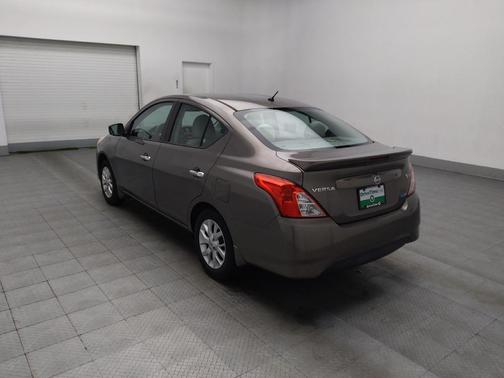 2015 Nissan Versa 1.6 SV