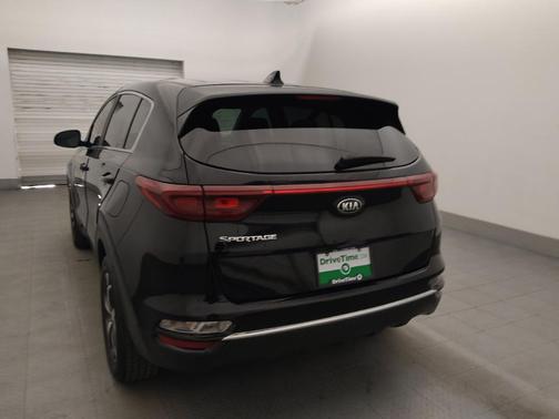 Black Cherry 2021 Kia Sportage LX
