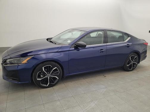 2024 Nissan Altima SR FWD