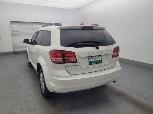 Vice White 2017 Dodge Journey SE