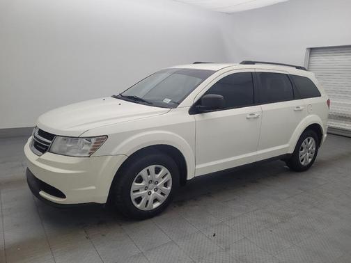 Vice White 2017 Dodge Journey SE