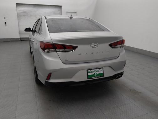 2018 Hyundai SONATA SE