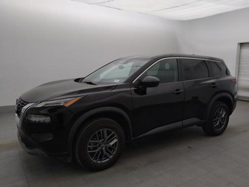 Super Black 2023 Nissan Rogue S