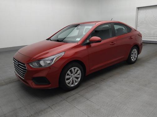 Pomegranate Red Metallic 2019 Hyundai Accent SE