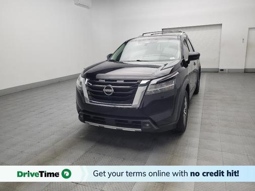 2022 Nissan Pathfinder SL 2WD