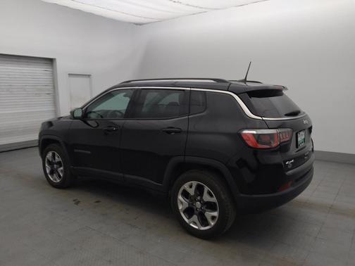 Diamond Black Crystal Pearlcoat 2019 Jeep Compass Limited