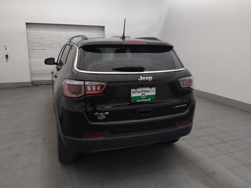 Diamond Black Crystal Pearlcoat 2019 Jeep Compass Limited