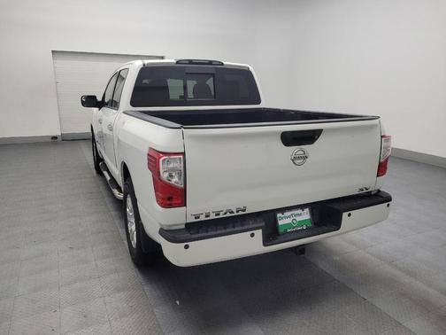 2018 Nissan Titan SV