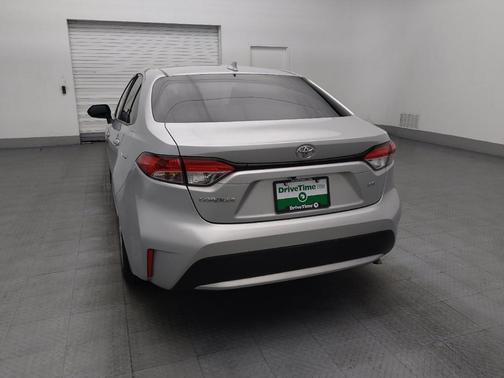 Classic Silver Metallic 2022 Toyota Corolla LE