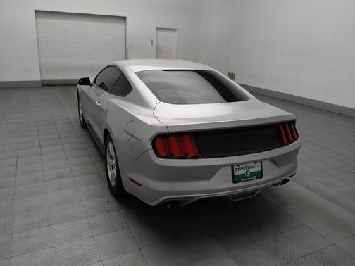 2015 Ford Mustang V6