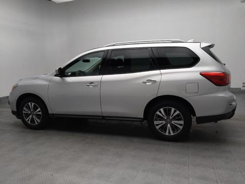 2019 Nissan Pathfinder SV