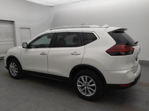 Pearl White Tricoat 2020 Nissan Rogue SV