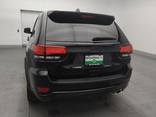 Diamond Black Crystal Pearlcoat 2019 Jeep Grand Cherokee Altitude