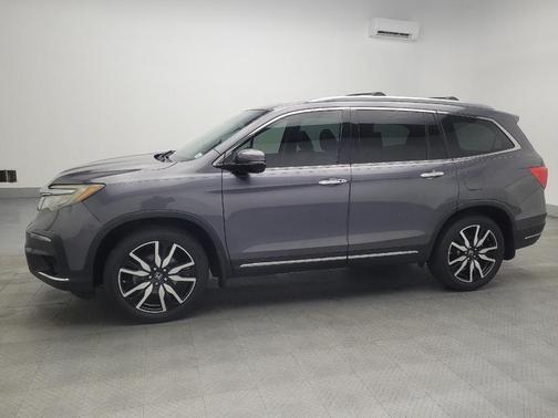 Modern Steel Metallic 2019 Honda Pilot Touring 8-Passenger
