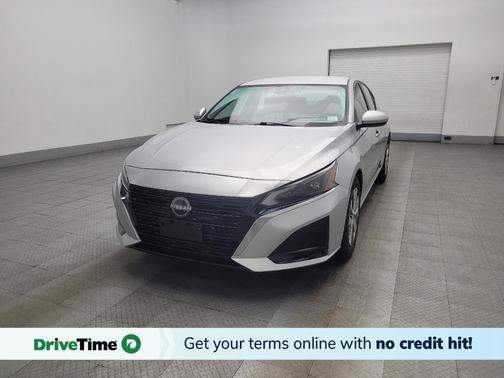 Brilliant Silver Metallic 2023 Nissan Altima S FWD