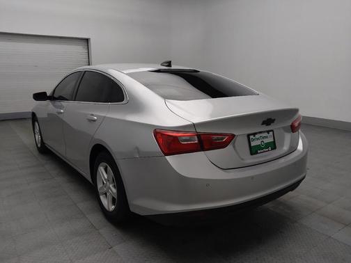 Silver Ice Metallic 2021 Chevrolet Malibu 1LS