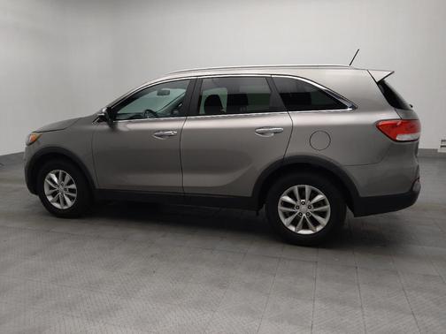 Titanium Silver 2017 Kia Sorento LX