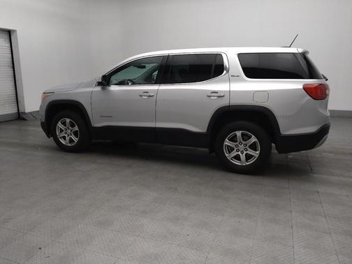 Quicksilver Metallic 2017 GMC Acadia SLE-1
