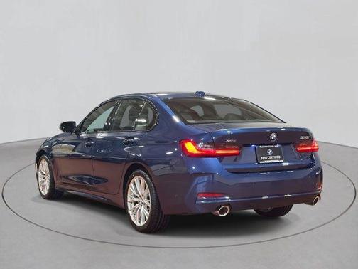 2023 BMW 330 i xDrive