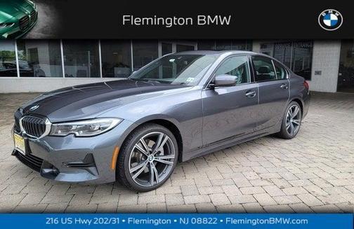Photo 1 of 2 of 2022 BMW 330 i xDrive
