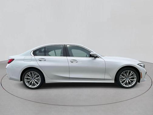 2024 BMW 330 i xDrive