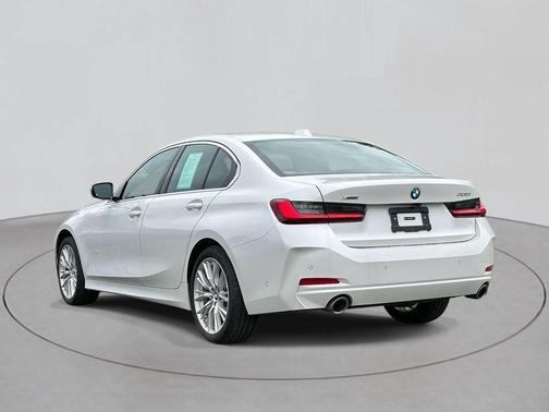 2024 BMW 330 i xDrive