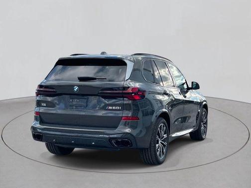 2026 BMW X5 M60i