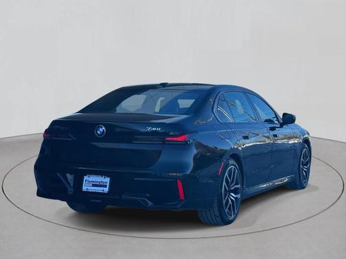 2025 BMW 740 i xDrive