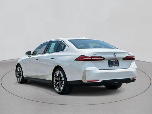 2024 BMW 530 i xDrive