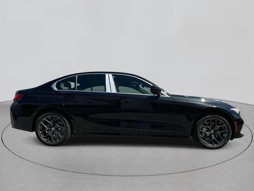 2025 BMW 330 i xDrive